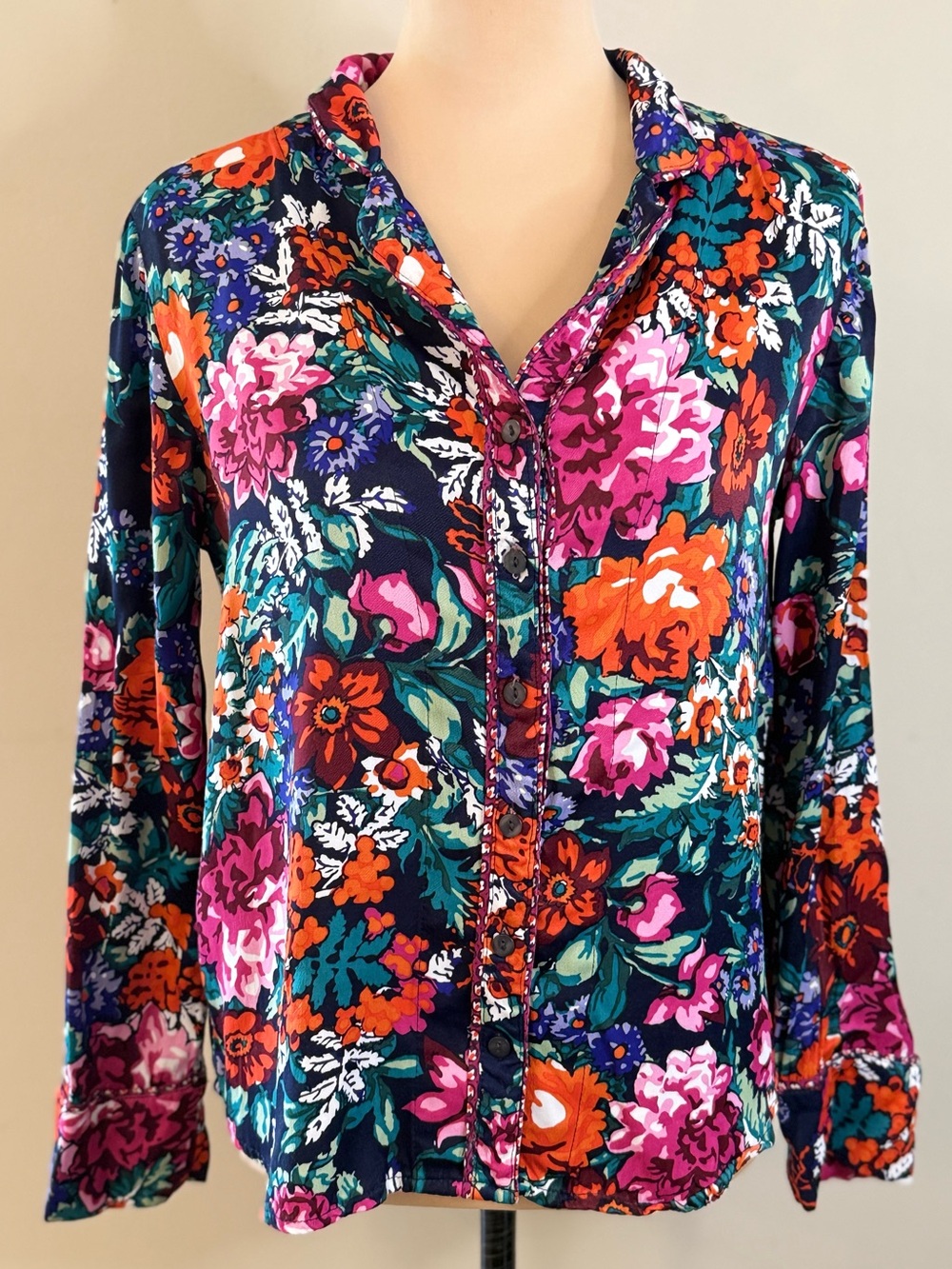Floreat Anthropologie floral button front top V neck vibrant SZ SM